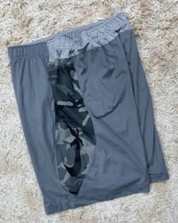 نايك • قياس إكس لارج • توصيل محافظات