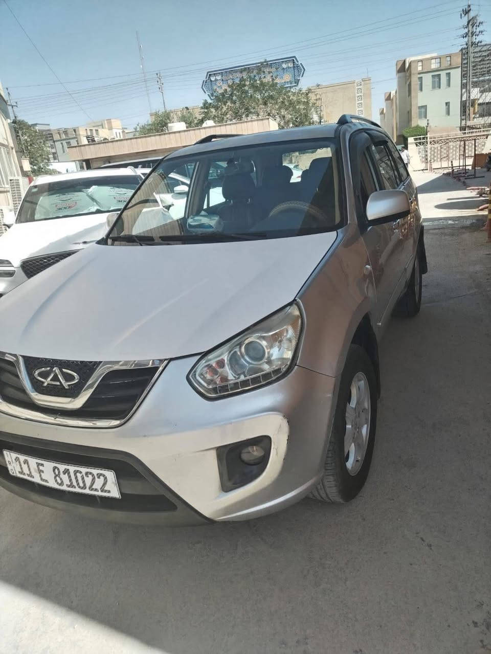 شيري تيكو
مديل ٢٠١٣ 
المواصفات
كشنات تدفئه تبريد 
كشنات جلد 
تحكم ستيرن 
شاشه كامره 
ويل كب 
رقم بغداد هزه جديده 
كير كهربائي
السعر ٥٥ وبيه مجال 
الرقم ***********/***********
المكان حله شارع ٦٠
