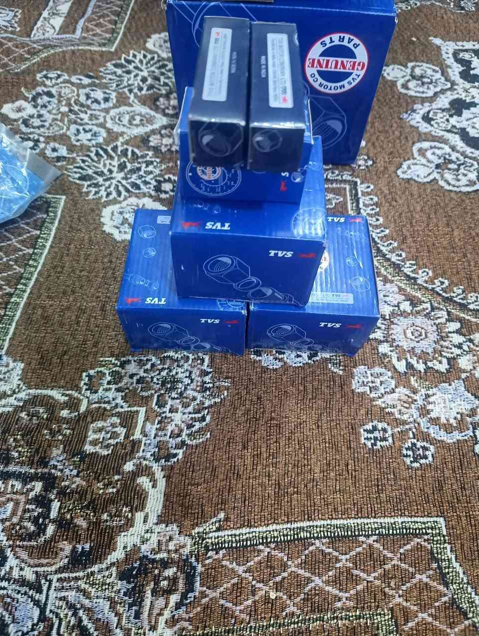 غراض تكتك تي في اس جددمامستخدمات الايبر الوردي بنزات عدد 3عنبارعدد3ابلك عدد2فلترعدد1تجفيتةكاملةبوش وبستم ورنكات واشر بارد واشر حار للبيع العنوان العمارة التصال على الرقم ***********
