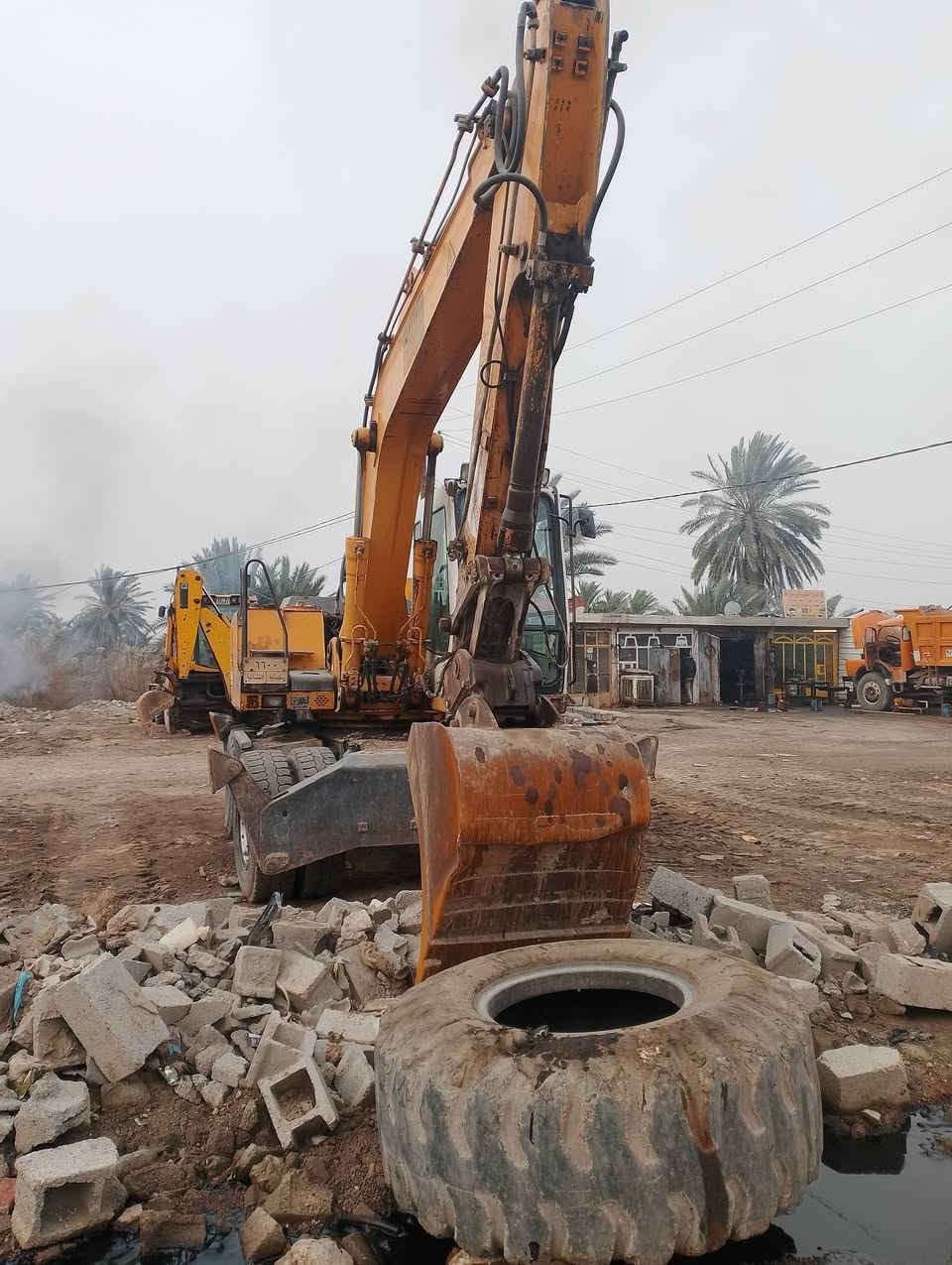 سلام عليكم حفاره لبهير 2001 اي ستفسار نتصل على الهاتف السعر 225 ***********
