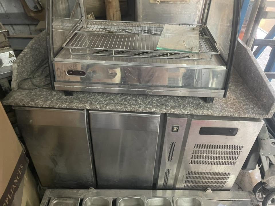 غراض مطعم ومرطبات بسعر كلش مناسبة عنوانة بغداد العامرية شارع المظيف مقابيل كوفي ليمونة للاستفسار مراسلة اوالاتصال***********
