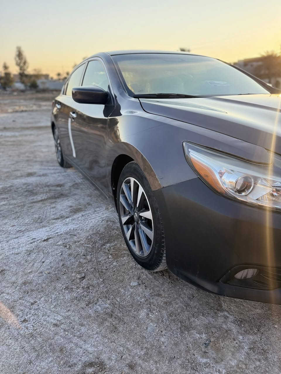 السلام عليكم احبتي نيسان التيما 2017 رقم سليمانيه بسمي كير مكينه حداديه كله مكفول الفئه sv 
السعر 130وبيهه مجال مكاني المقداديه تقاطع اللوجهيه (***********)
الضرر بس بنيد بدون شواصي ودواخل ارباك ستيرن رجع سستم
