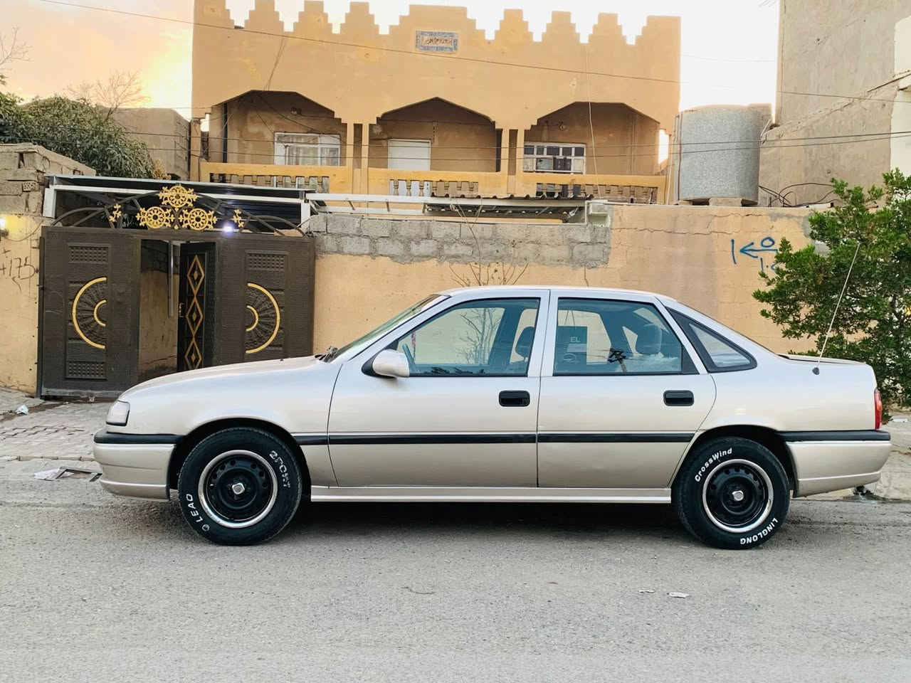 اوبل فكتره 
موديل 
1991
محدثه 
1993
السنويه 2028
صبغ عام جماليه بدون معجون 
السعر 48 وبيه مجال 
***********
