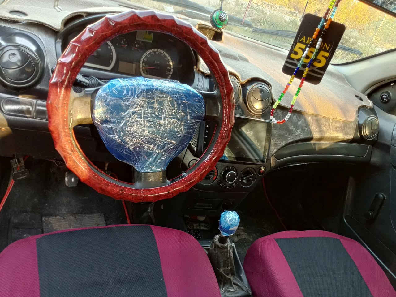 السلام عليكم
شوفرليت افيو رقم بابل

سياره جاهزه حداديه 

تبريد ثلج مكينه ب كارتون 

مكانه الدوانية مهناويه

كير عادي مكينه مسكر

السعر 43 وبية مجال لشراي

***********
