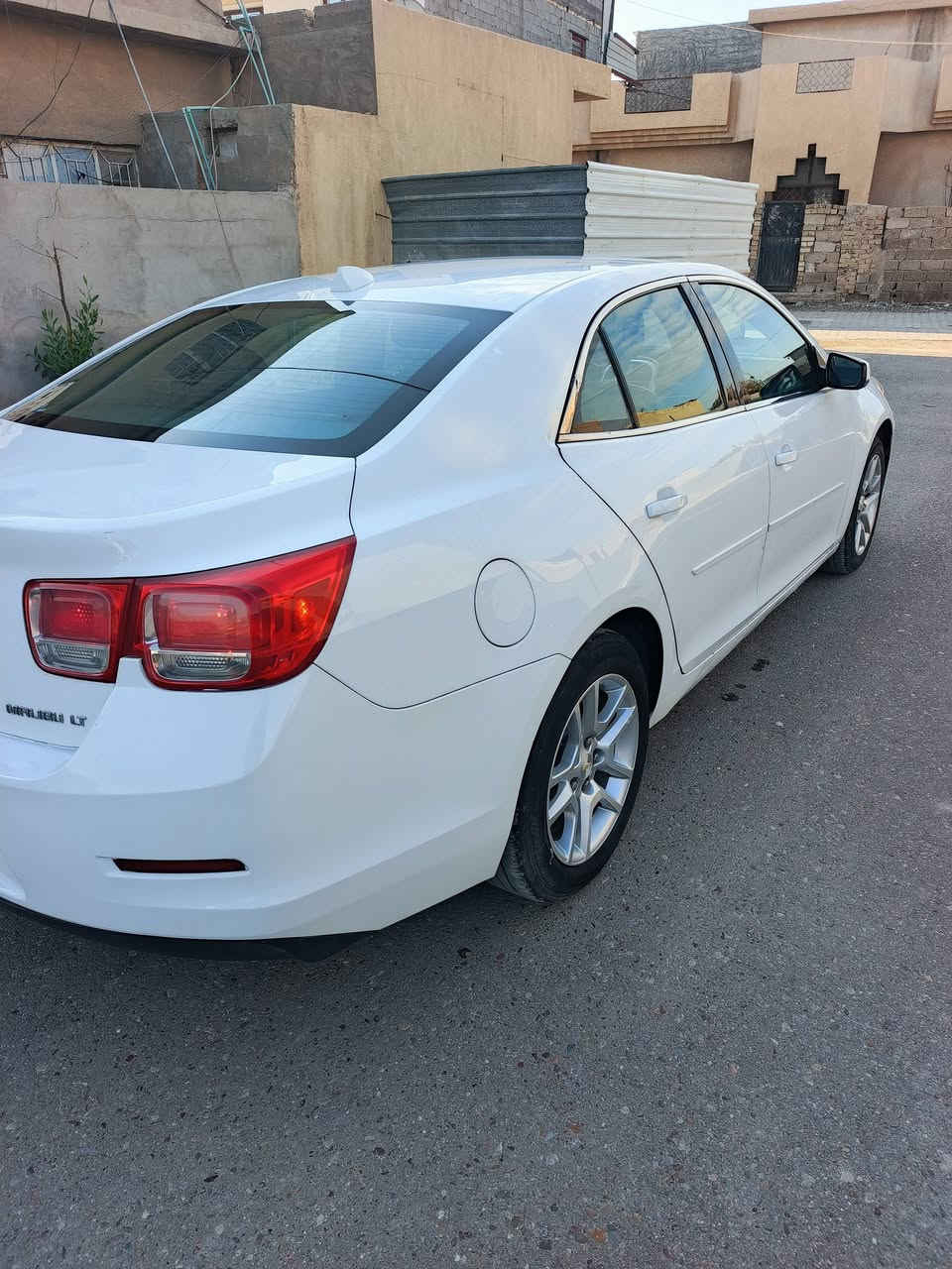 السلام عليكم ماليبو 14 امريكي 2ونص بيه صبغ جاملغات وبنيد 85وبيه ***********
