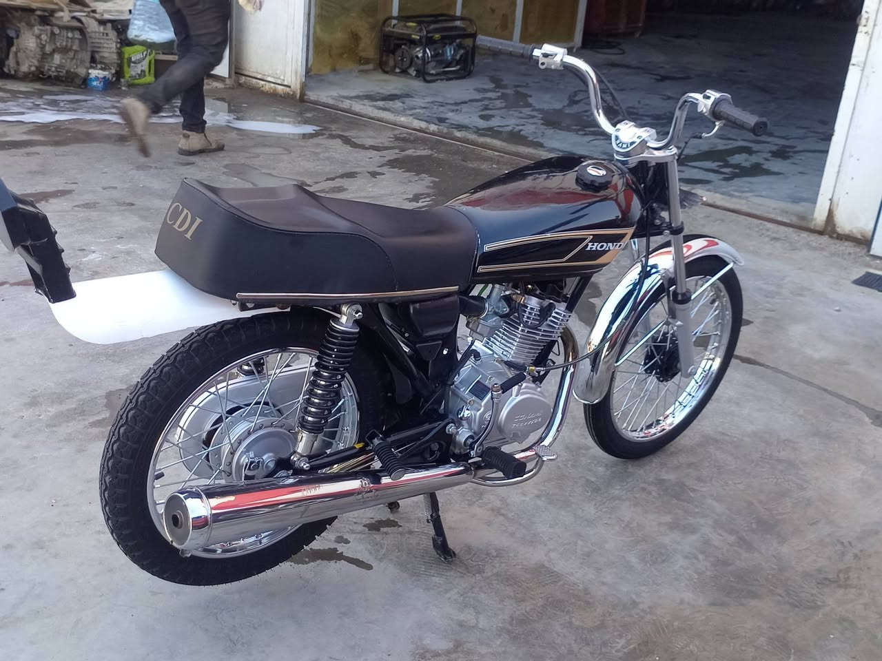 سلام عليكم شباب نامه مفوله مابهة نقص برغي متوازي عل بيعة السعر ٩٥٠ بيهة مجال
***********
