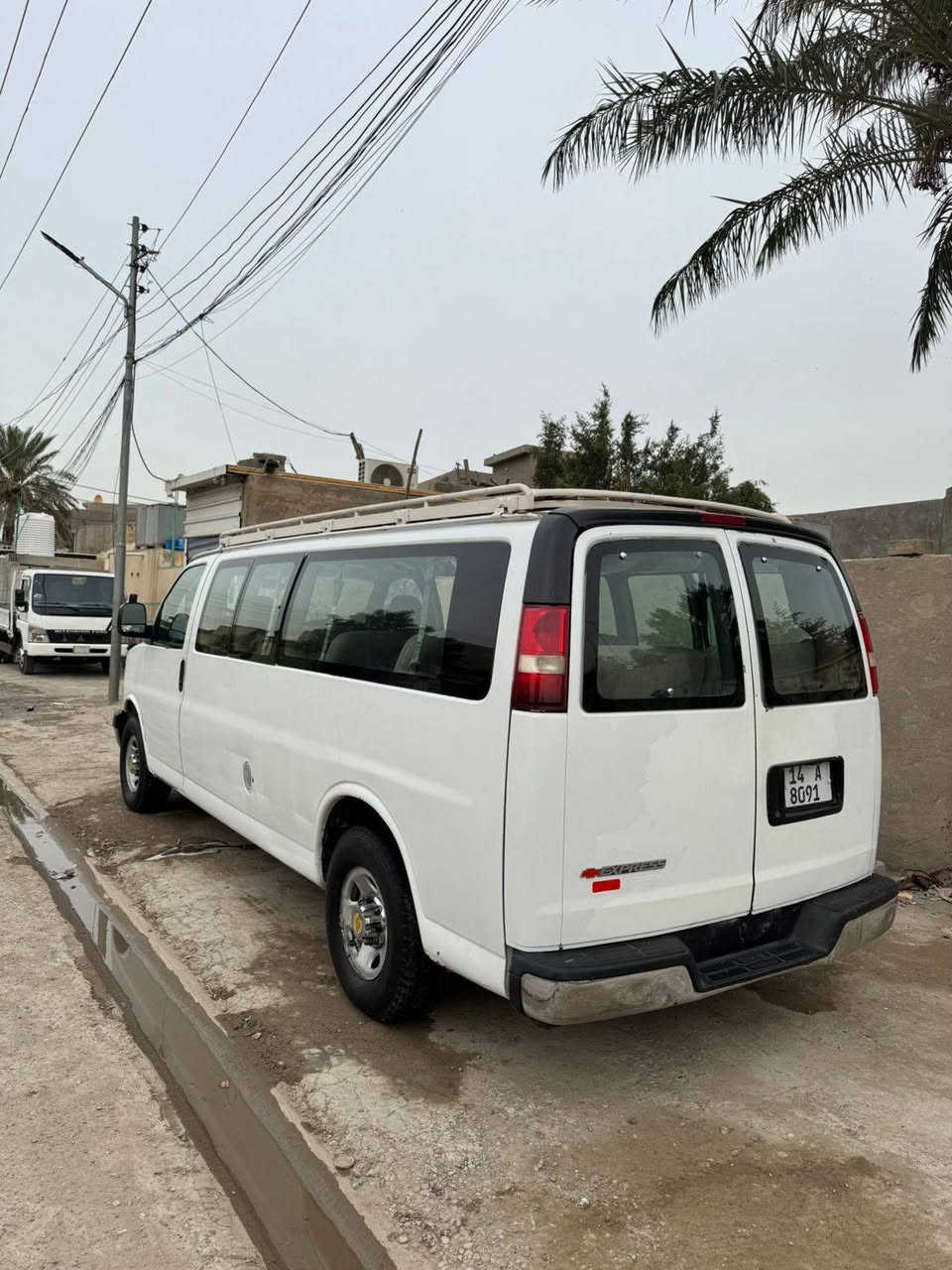 السلام عليكم
سفانه 2008 رقم بصره انكليزي  كير محرك جديد تخم تاير جديد حداديه ضفيره جديد جاهزة خطها بغداد/كركوك السعر 110 وبيها مجال مكان السيارة بغداد رقم الهاتف ***********
