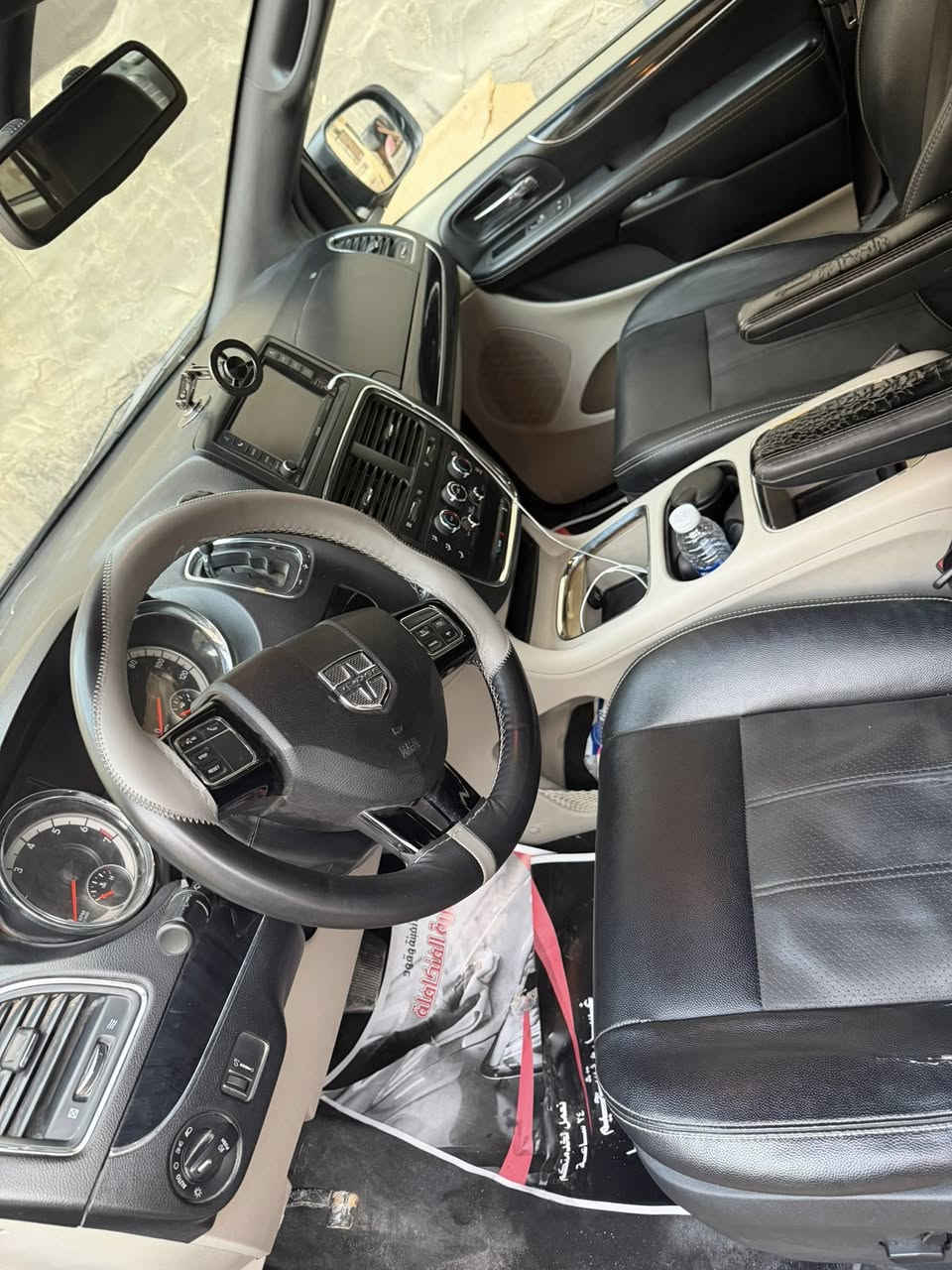 سلام عليكم كرفان 2019 اسود ميتاليك مكفولة ضربة وتبديل بيهة صفحة العبري صبغ بدون معجون بدون ضربة رشة جمالية ب امريكا السيارة تقريرهة غرق بس مغركانة داخلة تعمل وتسير وكفلهة من الغرق كشنات جلد شاشة ابواب كهرباء ٦ جامات كهرباء تنزل وتصعد  سيارة جاهزة منضومة بانزين حدادة تخم تاير كير جديد  راديترات الغاز والماي جديد صيانة كاملة السعر ١٧٠ ورقة بيهة مجال السيارة بصرة انكليزي بسمي 

***********
