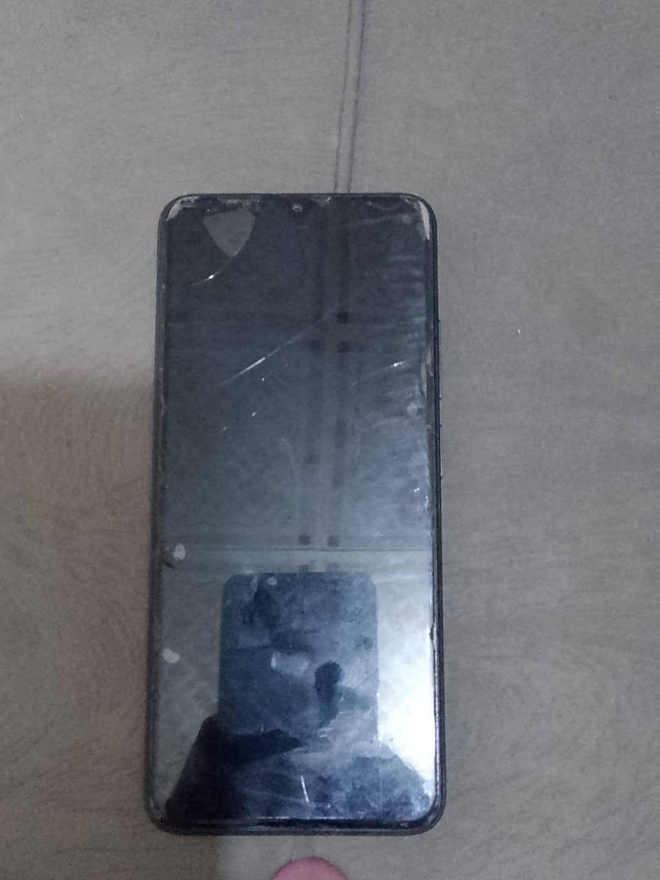 سلام عليكم جهاز ريدمي للبيع السعر خاص 
رقم ***********
