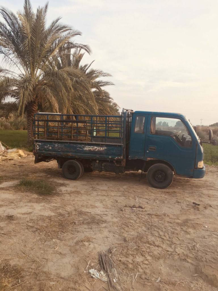 للبيع كيا موديل 1999 صبغه جارد سياره شغاله وخير من
الله سنويا مجدده لل 2027 تخم تاير جديد و شاصي مكفول 
رايده ب 38 
‏‪***********‬‏
