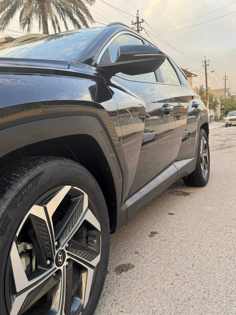 السلام عليكم
توكسان موديل ٢٣ مواصفات فول فتحة بصمة كشنات جلد السيارة واحد على واحد تشغيل عن بعد حادث السيارة جاملغ خلفي مصلح بلخارج والهلال الي بلجاملغ الخلفي ممصلح بعدة كما موضح بلصورة السيارة جديدة البجم كبس مابي اي ضرر ماشية ٤٣ الف السيارة موجودة بغداد العامرية تريد سنوية تريد وكاله حاضر اني رايدهة ٢٠ الف او ٥٠٠ يعني شدتين او خمس ورقات الاتصال على الرقم ***********
