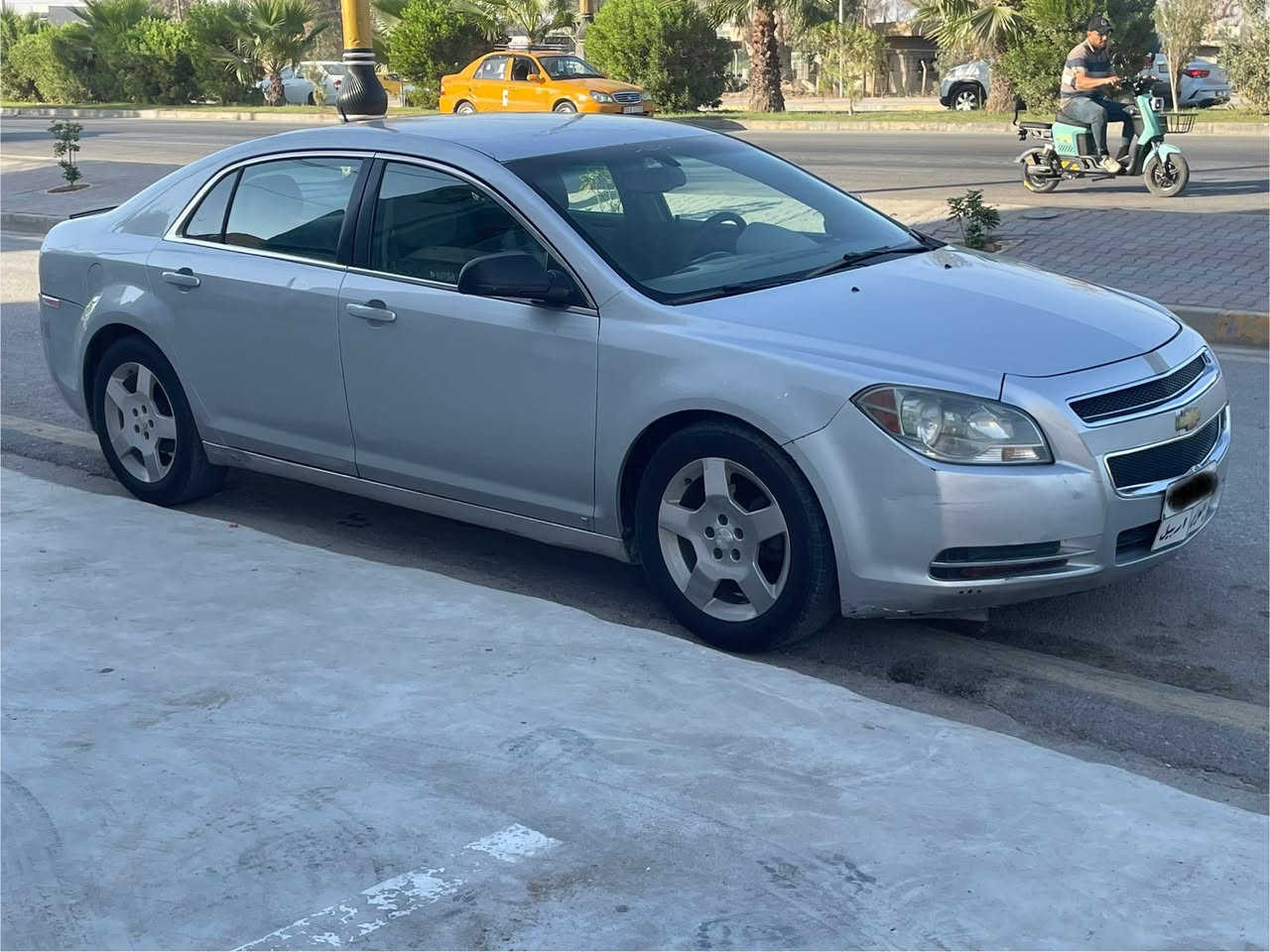 ماليبو 2009
مكينة كير شرط تبريد ثلج ❄️
بيها صبغ جاملغ وباب شرط بدون دواخل  
مكينة 2400 رقم اربيل شرط التحويل 
سعر 70$
***********
