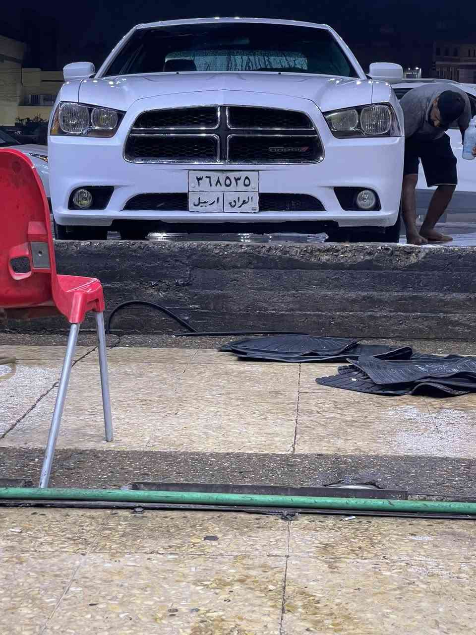سلام عليكم چارجر ٢٠١٣ مواصفات عاديه سياره بيه صبغ جاملغ امامي ايمن و صبغ داير الجاملغ الخلفي بس صبغ لا معجون ولا شي بدون ايرباك كير مكينه مكفولات حداديه ١٠٠/٧٥ بكانه بغداد السعر ١٤٨
***********
