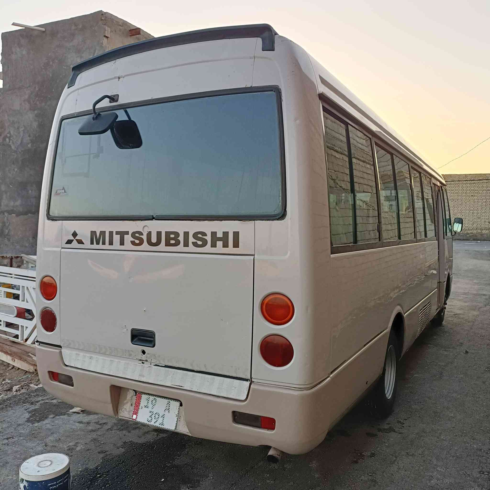 سلام عليكم روزه للبيع 2005 رقم انكليزي  ابسمي مكينه واكير اكسن مخفف تبريد شغال تخم تاير برج ستون ياباني سيارة خير من اللهٓ.  الاستفسار رقم الهاتف ***********
