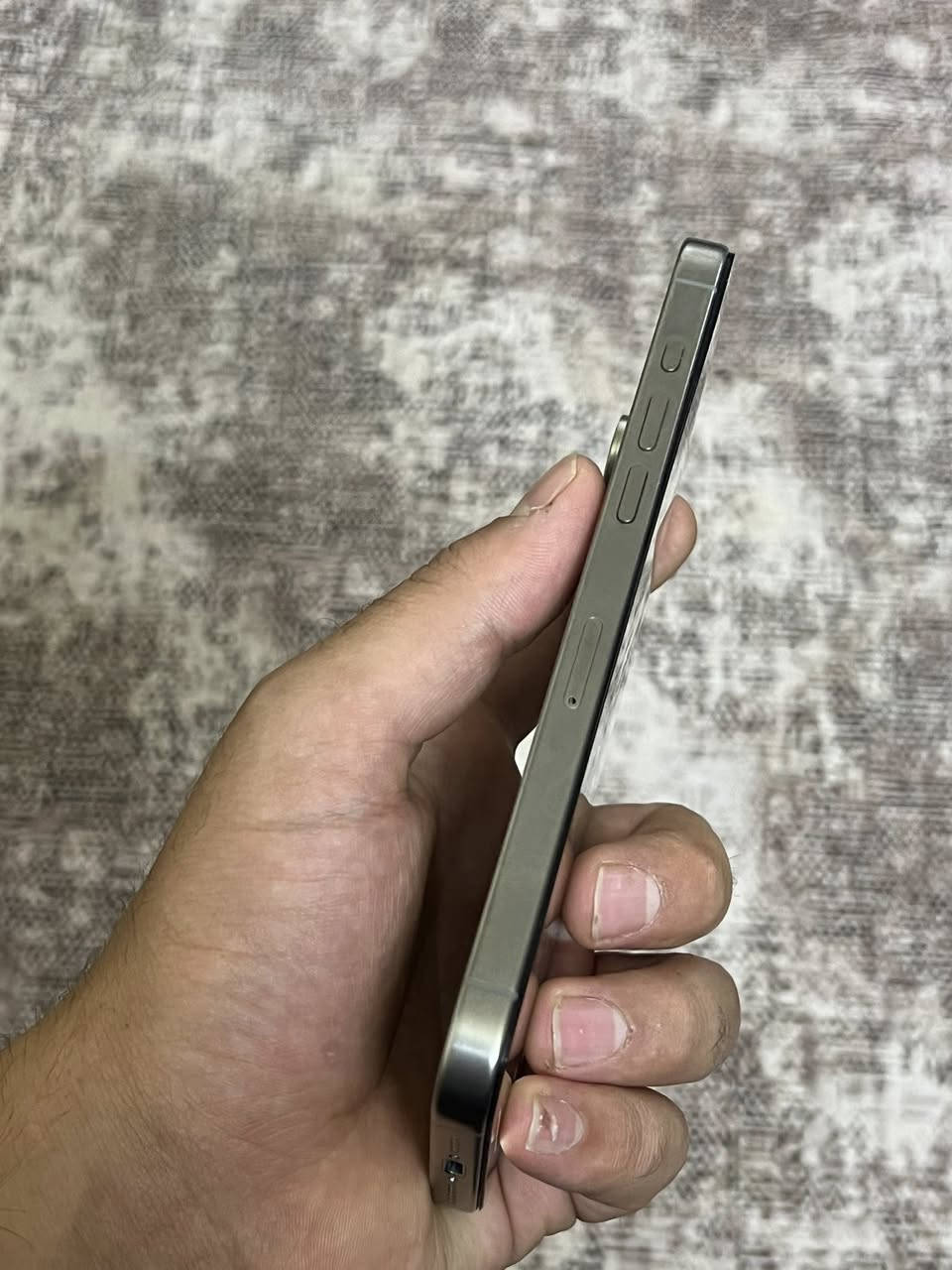 للبيع iPhone 15 Pro Max 📱

المواصفات:
شرق اوسط نسخه: AHA
الذاكرة: 256GB
البطارية: صحتها ممتازة
الحالة: الجهاز شغال 100%
الملحقات: كارتون 

السعر: ٦٤٥🔥✨


**إذا كنت صاحب هذا الإعلان وتريد حذفه لأي سبب، رجاءا أرسل رسالة إلى الدعم الفني**