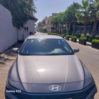 إلنترا وارد أمريكي بانزين موديل 24 محرك 2000 دوش ضررها مرفق وبيها معجو...