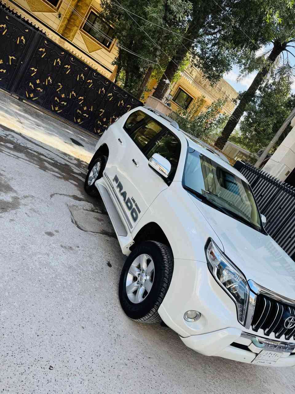 السلام عليكم
برادو موديل 2014 فول
لون ابيض صدفي 
TXL
ماشيه 119حقيقي 
بيه صبغ جنح الصندوق الايمن 
على كد شبربل صندوق
رقم بغداد
سونار مرفق بالصور
سعره 297$
مكانه بغدادزيونه
للاتصال *********** بغداد, العراق
