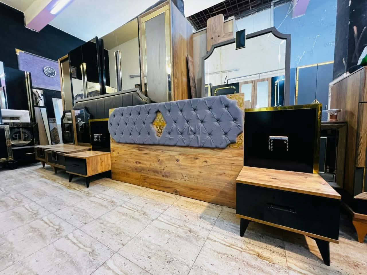غرفة نوم تركي مستعمل 
تتكون من 👈 5 👈 قطع
نضافة /95%💯🥰
السرير مخزن
السعر 👈بس450👈الف
مع نقل وشد داخل بغداد مجاني
يوجد توصيل محافظات بكروه


**إذا كنت صاحب هذا الإعلان وتريد حذفه لأي سبب، رجاءا أرسل رسالة إلى الدعم الفني**