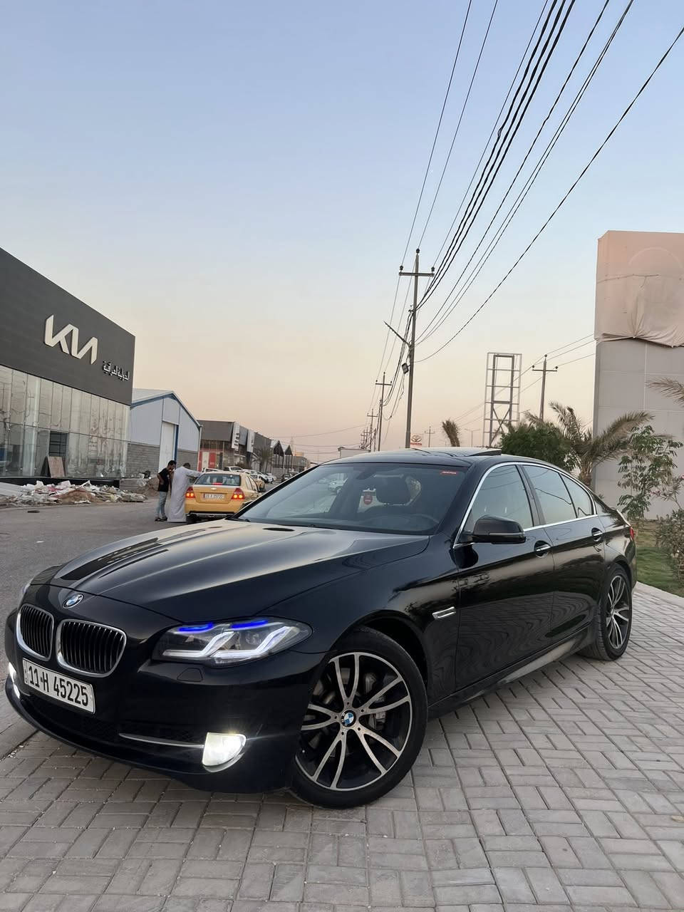 سلام عليكم
للبيع او مراوس 

f10 موديل 2014 وارد امريكي

الحجم 535iسته سلندر تيربو 

مواصفات 

داتا شو 

كشن جلد تدفه 

كشنات كهرباء وذاكره 

فتحه 

جنطه شفط بالرجل 

كير ومكينه وتبريد وكهربائيات كله شرط 

بدون اي مسج اعطال 

سياوه كلش نضيفه 

ماشيه  116 الف ميل

حادث السياره اجتي من امريكا بس دعاميه وهنا صارت بيه طخه بالبنيد وتبدل نفس اللون 

السعر. 192 ورقه 

للتواصل *********** فقط واتساب 

مكان السياره بالنجف
