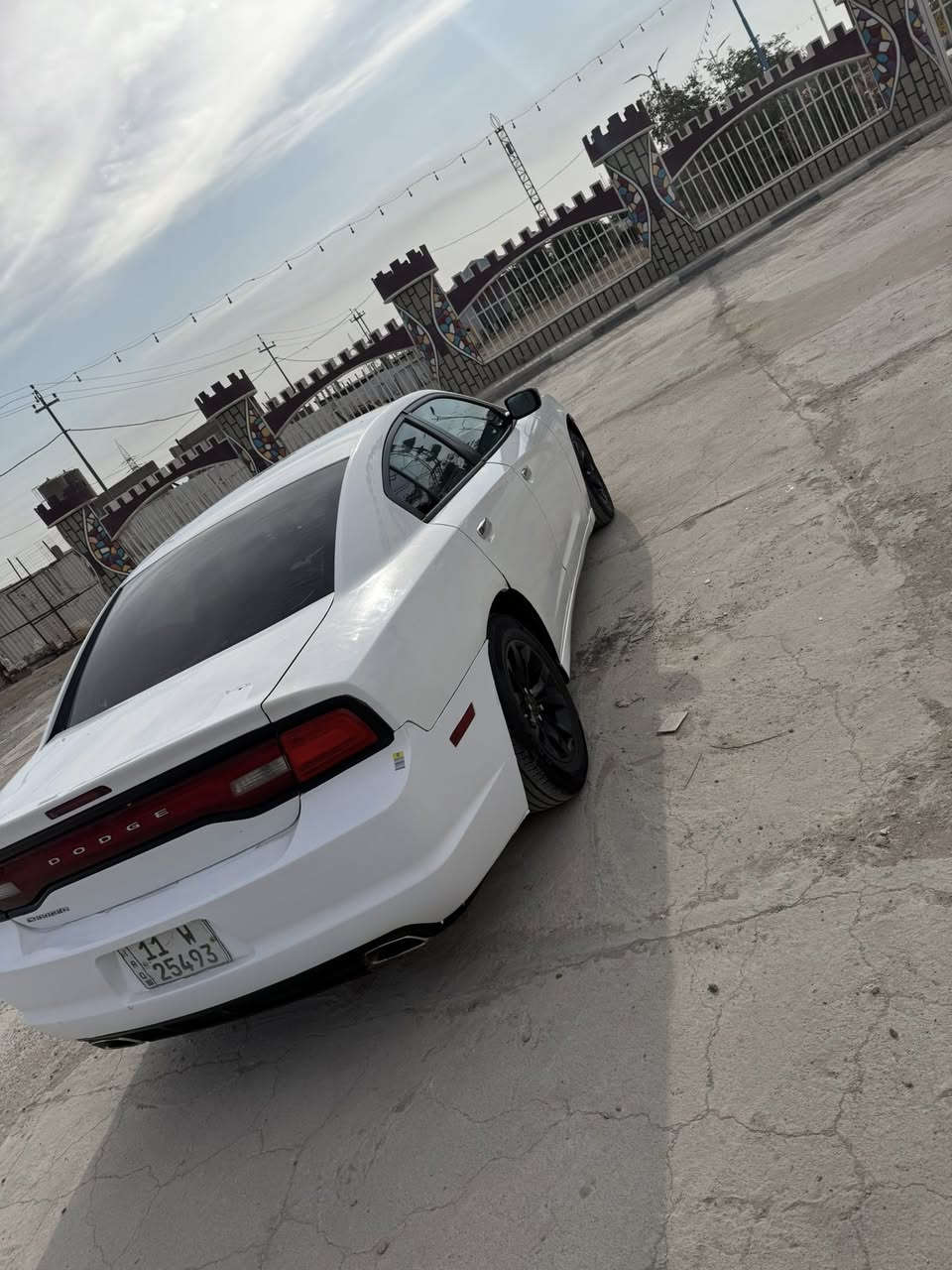 السلام عليكم جارجر رقم بقداد سنويه ورقم الجديد راعيها جاري كفاله كير ومكينه وعيب شرعي بيها طخه بصيطه بالمقدمه وبابين صبق مديل 2014اصل سياره جاهزه مواصفات شاشه جبيره السعر 150 العنوان البصره القرنه للستفسار *********** واردكندي
