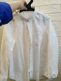 قميص ابيض • مقاس XL