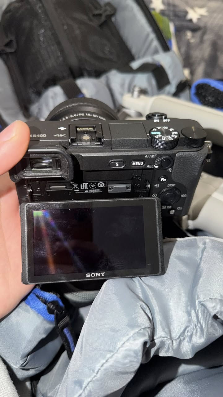 السلام عليكم معدات تصوير كاملة للبيع
جديده جدا نظافة 100‎%‎

كامرة سوني A6400
رام كامرة+حقيبة للكامرة
مايك dji 2 متحدث مع حقيبة
ستاند كاميره وانارة سل ستيل 
 DJI Rs mini combo يدعم الذكاء الاصطناعي
انارة للكامرة bodox
انارة ثابتة bodix SL100+سوفت +ستاند
تيوب لايت rbg 
حقيبة ظهر تشيل كل المعدات 

كل الغراض جديدة استخدام اقل ل 10 ايام 
وداخل الضمان ولوصل موجود

مو كل الغراض المذكورة مصورها 

العنوان بغداد 
***********
