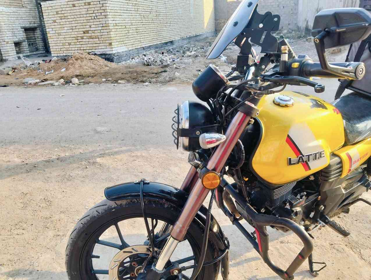 للبيع موديل 23 ماشيه 12 الف مكفوله من كلشي الدراجه مكاني بغداد الحسينيه مال راشديه شراي اتصل وتدلل *********** ملاحضه الجامه الكدام مفتوحه
