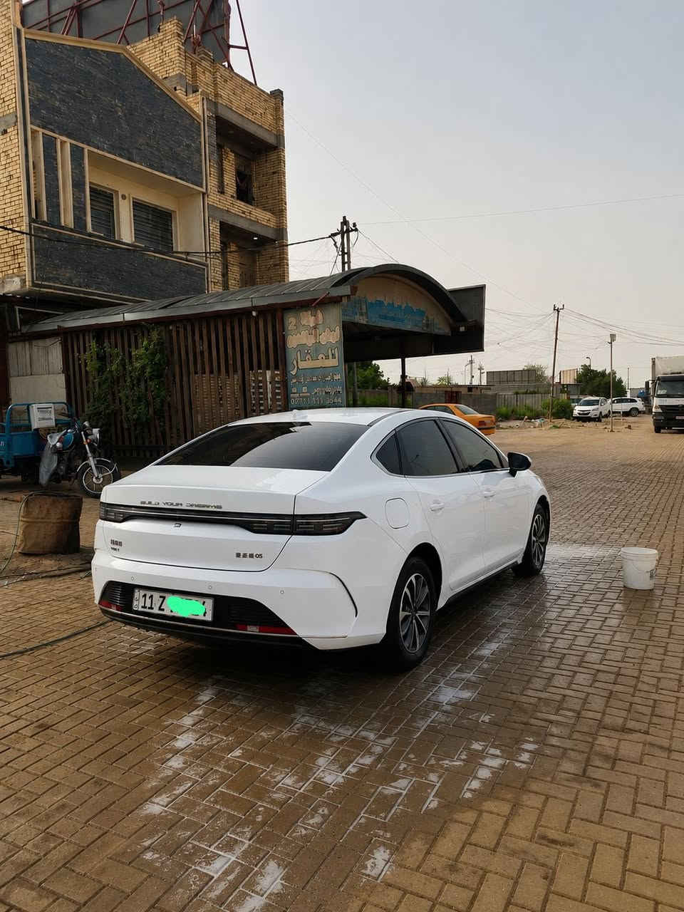 السلام عليكم 
BYD دستروير للبيع
مكفولة كفالة عامة من الصبغ والتبديل والرصعات 
مواصفات المعروفة شاشة كبيرة 
ماشية 11 HEV و EV11 
الاضافات تضليل متحرك 
دوشمة كاملة 
بغداد السيدية 
***********
