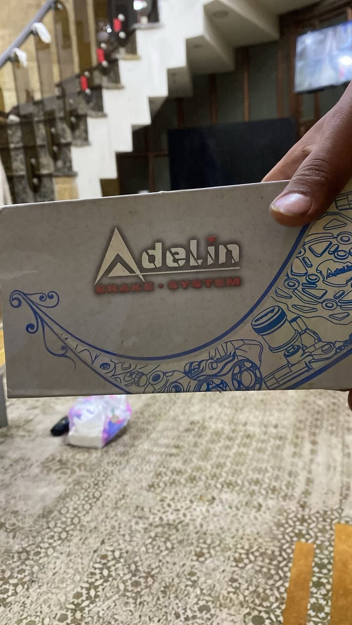 سلام عليكم صدر جمسز سكنس مع فج ادنل اصلي كامل ابيع 
السعر خاص مكان الحرية ***********
