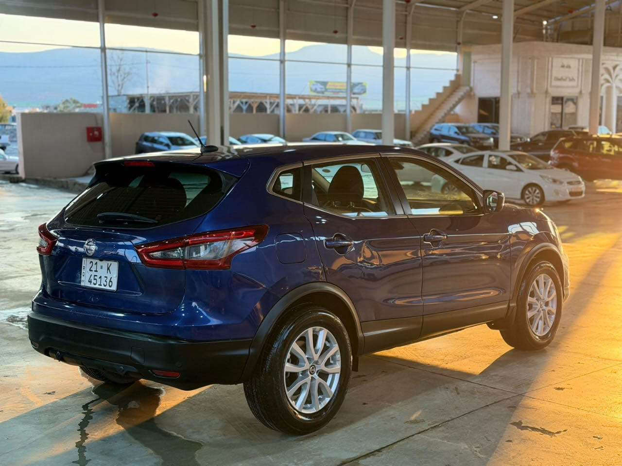 Nissan Rogue                                  نیسان رۆگ مۆدێل٢٠٢٢  )مواسەفاتی فول فولە بەس پانۆراما نیە برێک بەسمە شاشە گەورە شەخال ئاوێنە حاسە رادار کوشن نیو جلد لایتی ناوچەی کوێر بەردی ساڵۆنسای تیایەتی ٤تایەو ویلی لۆک تازە پۆڵیش کراوە سەیارەکە زۆر جوانە بێ ئێرباک تەقین یەک دینار مەسرەفی تیانیە سەیارەکە ٢پارچەو  
پەڵەیەکی بۆیاخە بێ ناوگرتن پێش و پشتی کەپسە 
شوێن سلێمانی
نرخ:١٢٧$
رەقەم: *********** السليمانية, العراق
