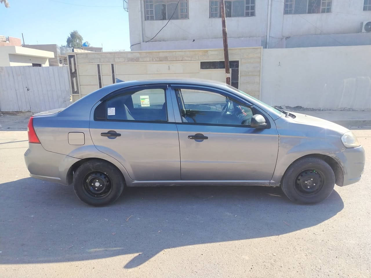 السلام عليكم افيو 2009محرك جبير رقم اربيل تريد تحول أو وكال بأسمي رقم جديد دولي السياره بيها البنيد شويه جارد وبيها مكانات بارد السعر 55وشراي بيها شويه مجال
العنوان بغداد الشالجيه 
رقم ***********
