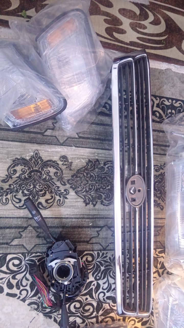 سلام عليكم من رخصت الادمن زوج مازدات أو بك لايت زوج أو سكنات أو مجمع

 إشارة للبيع مال سيارة كرونا كارينا 95 مكاني بغداد

 ***********
