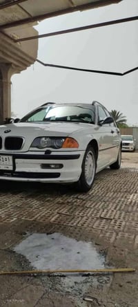 للبيع  BMW.  E46 2001 رقم بغداد مشروع وطني شرط الي يشتري يحول  مكينه 2...