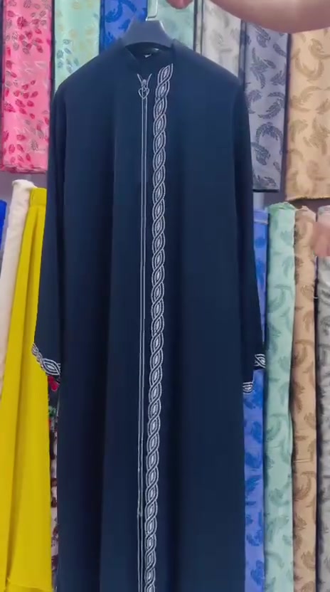صايه سوادها فاحم ووقماشه جرجيت          
عنوان عفك سوق حميد الكبير 
محل هاني الجنابي


**إذا كنت صاحب هذا الإعلان وتريد حذفه لأي سبب، رجاءا أرسل رسالة إلى الدعم الفني**