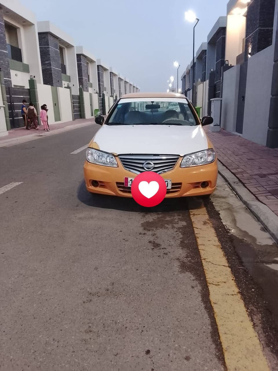 سلام عليكم
سيارة سني للبيع ضرر جاملغ اليسره 2010 
السعر 75 وبيها مجال بسيط  للأستفسار الاتصال على  ***********
