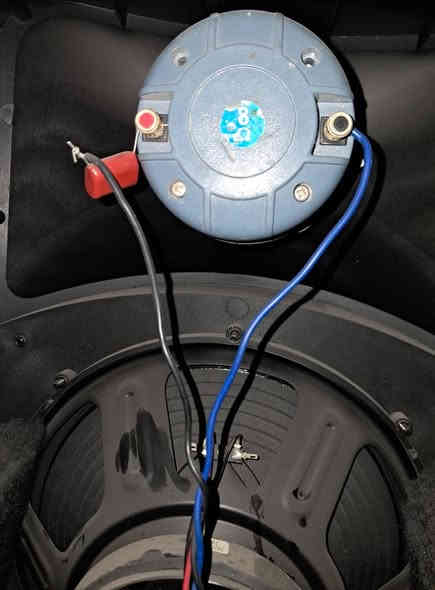 زوج سماعات مونتاربو حجم البه ١٥ انج السعر ٢٥٠ الف 
ديالى خان بني سعد ***********
