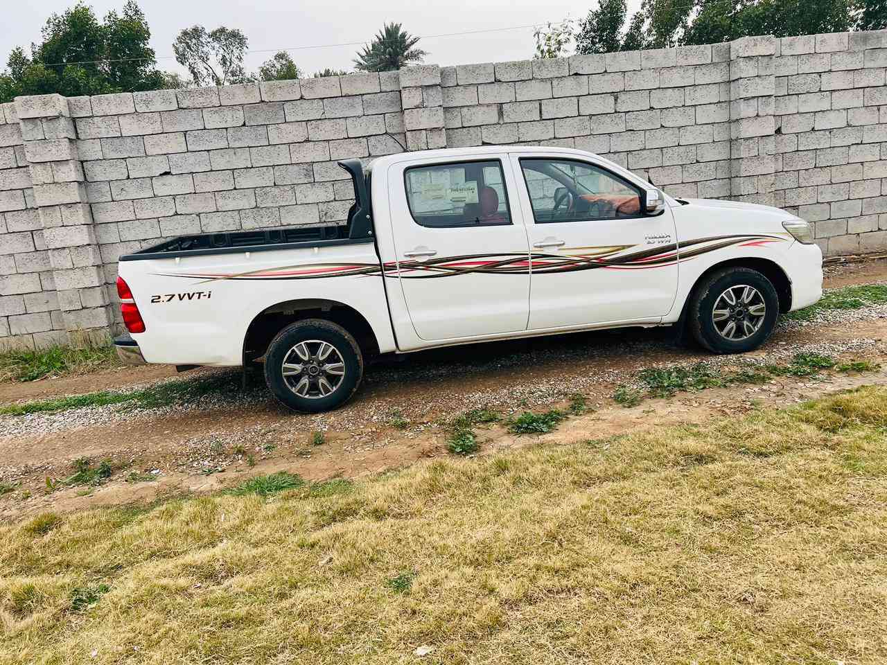 هيلوكس 2014 كير عادي شاصي 12رقم أربيل سنويه مجدد ل2030 تحويل مباشر السياره بيه  ملاحظات  السعر 178$*********** ***********
