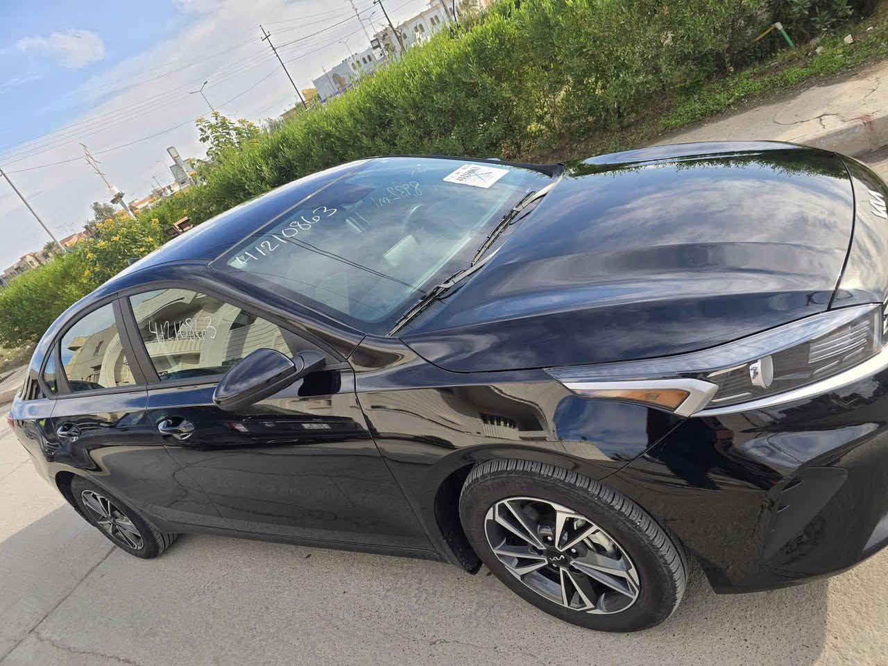 سلام عليكم اخوان
فورتي  2024  🕳 LXS 
اللون اسود 
دخول جديد تترقم شمالي 
ماشية : 9000 ميل فقط
رادارات تحكمات شاشة و كاميرا 
السيارة ضرر جدا بسيط 
بدون ارباك 
رقم شاصي و صورة الضرر مرفقة .
السعر : 150 و مجال جدا بسيط .
مكان السيارة : الحمدانية 
***********
***********
