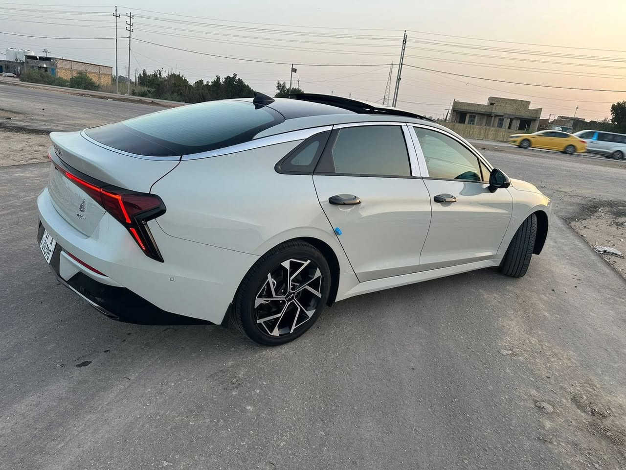 كيا K5 / 2024 ( خـليـجـي ) جيتي اي

كفاله عامه 

١ محرك 2500 تنفس طبيعي  ماشيه 35الف

٢ الوون مميز 

٣ بصمه 

٤ بنوراما 

٥سايد بريك بصمه 

٦مثبت سرعه 

٧نضام ABS 

8مانع انزلاق 

٩ حساس اطارات 

١٠ بك لايت لد

١١ شاشه متصلة كبيره 

١٢كشافات اماميه 

١٣شاشه اعطال. 

١٤ رادار امامي وخلفي وجانبي

١٥ مراقبه نقطة عمياء 

١٦ اشاير بالمري

١٨كشنات جلد 

١٩ مقاعد تدفئة + تبريد + تدفئة ستيرن

٢٠ مقاعد كهرباء 

٢١ شاحن واير ليس

٢٢  وضعيات قياده ٤ 

٢٣ابل كار بلي + بلوتوث + aux + usb 

٢٤ فول تحكم ستيرن 

٢٥ كير اوتو + عادي 

٢٦ اوتو هولد 

٢٧خريطه 

٢٩التشغيل عن بعد 

٣٠ستيرن حرف D 

٣١ بوصله + خريطة

32.صندوق كهربائي 

33.تشغيل عن بعد 🫡🫡رقم مثنى معوقين وكاله بئي وقت حاضر واذا اكو مراوس اوباما 16وصاعد اراوس (السعر 215 وبيه مجال


**إذا كنت صاحب هذا الإعلان وتريد حذفه لأي سبب، رجاءا أرسل رسالة إلى الدعم الفني**
