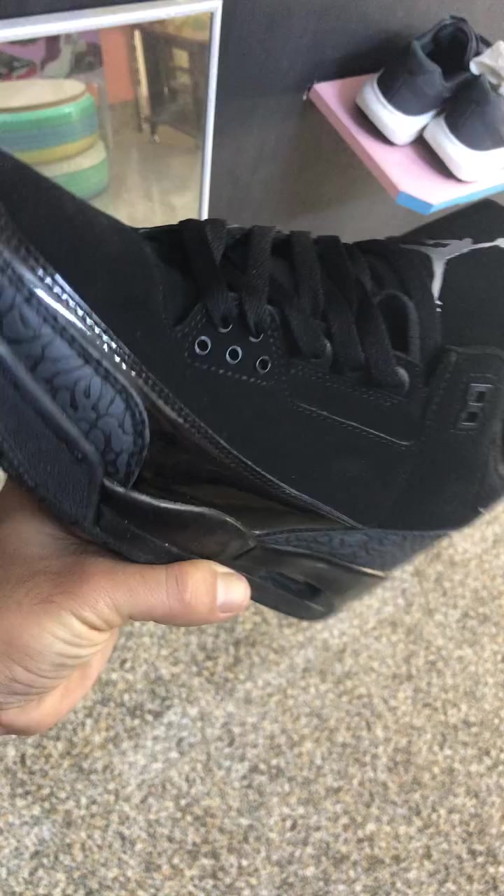 جوردن سوبر ماستر
قياس 41 
سعر 25 
توصيل جميع محافظات 5


**إذا كنت صاحب هذا الإعلان وتريد حذفه لأي سبب، رجاءا أرسل رسالة إلى الدعم الفني**