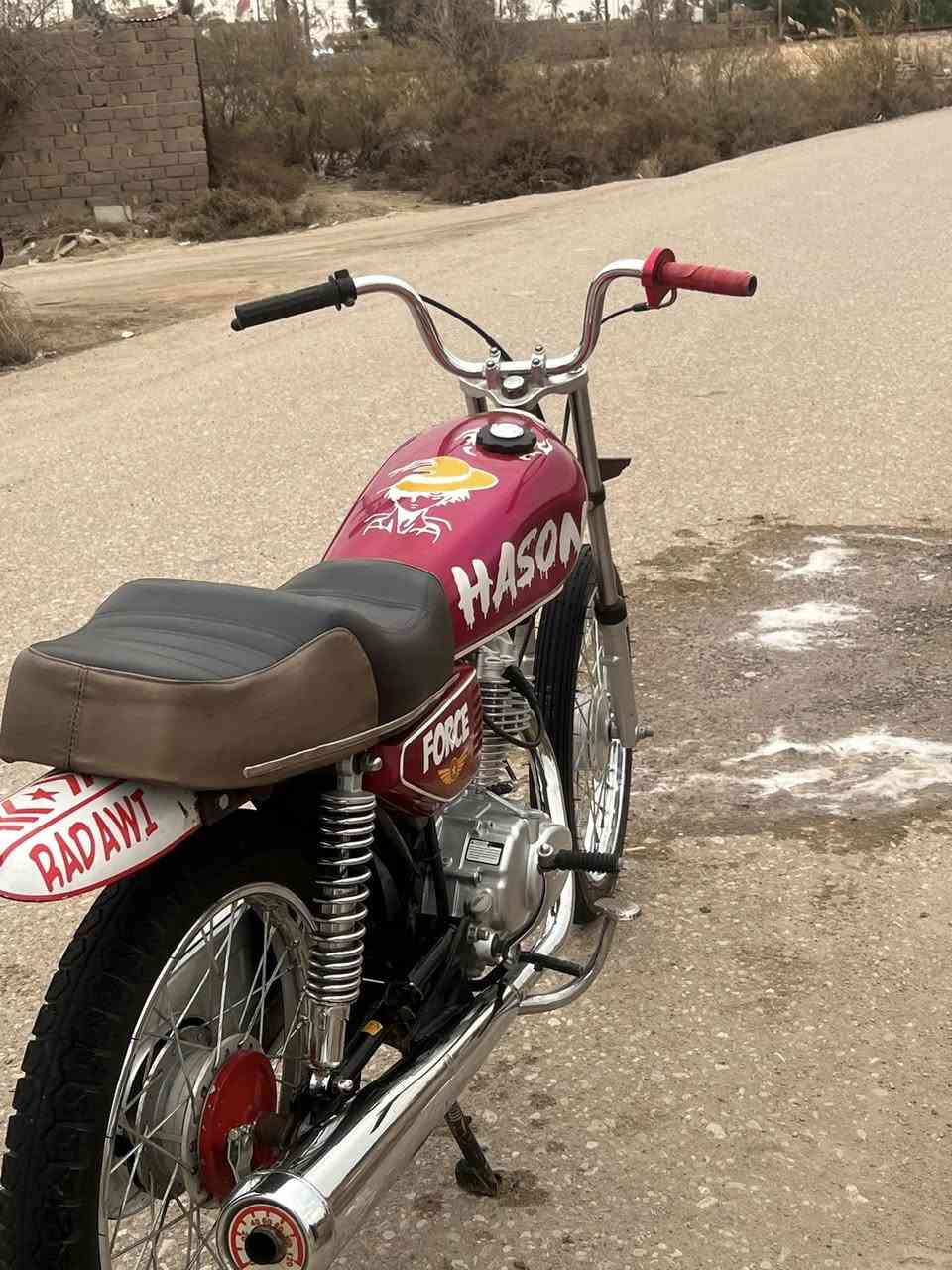 إيراني تعمير 25 دراجه بعدهي جديده مكينه نامه شاصي نامه كلك كلك كلك 
مكاني ناصريه سوق الشيوخ 
السعر 700 وبيه مجال 
***********
