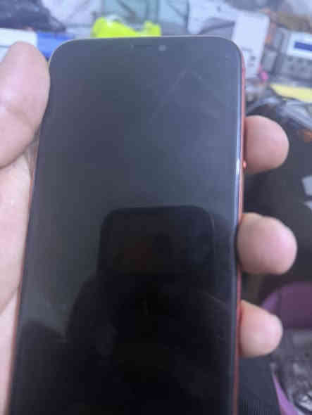 السلام عليكم ايفون 11 عادي ذاكرة128 بطارية 72 الجهاز كلة شغال فقط ضهر وشاشة مفطور سعر145 وبي مجال مكاني زعفرانية مراسلة فقط وتساب ‭0777 574 9638‬
