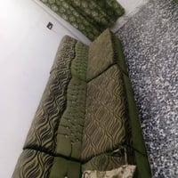 ديوان ١٠ مقاعد • نظيف • ضرر بالزاويه