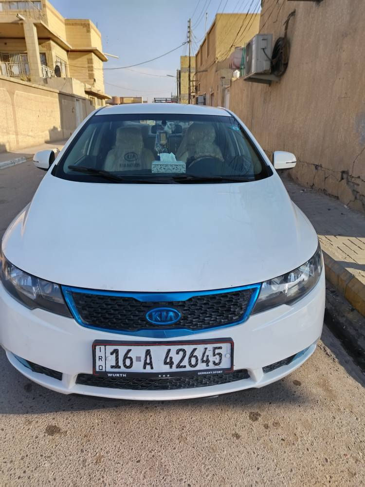 السلام عليكم كيا سيراتو 2012 بس باب العبري مصبوغ باب واحد *********** مكانها سماوه رميثه السعر المطلوب 110 وبيها مجال
