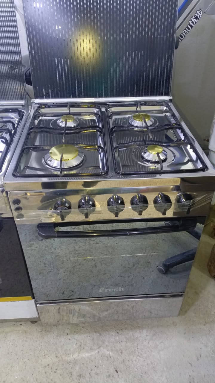 العنوان القاسم يم حديقه الامام جديده مجمع بركات الرضا بداره مهدي العزاوي ***********
