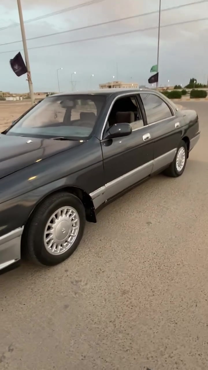 سلام عليكم بطه فصل للبيع سياره مكفوله كص ونقل جثه سنويه ال٣١رقم انكليزي مشروع وطني حداديه جديده تخم تاير كهر بائيات كلهه شغاله مكينه و كير كفاله سياره جاهزه وما ناقصهه اي شي  ترايك وين ما يعجبك مكانهه ميسان  سعرهه٣٨ورقه وقم الهاتف***********
