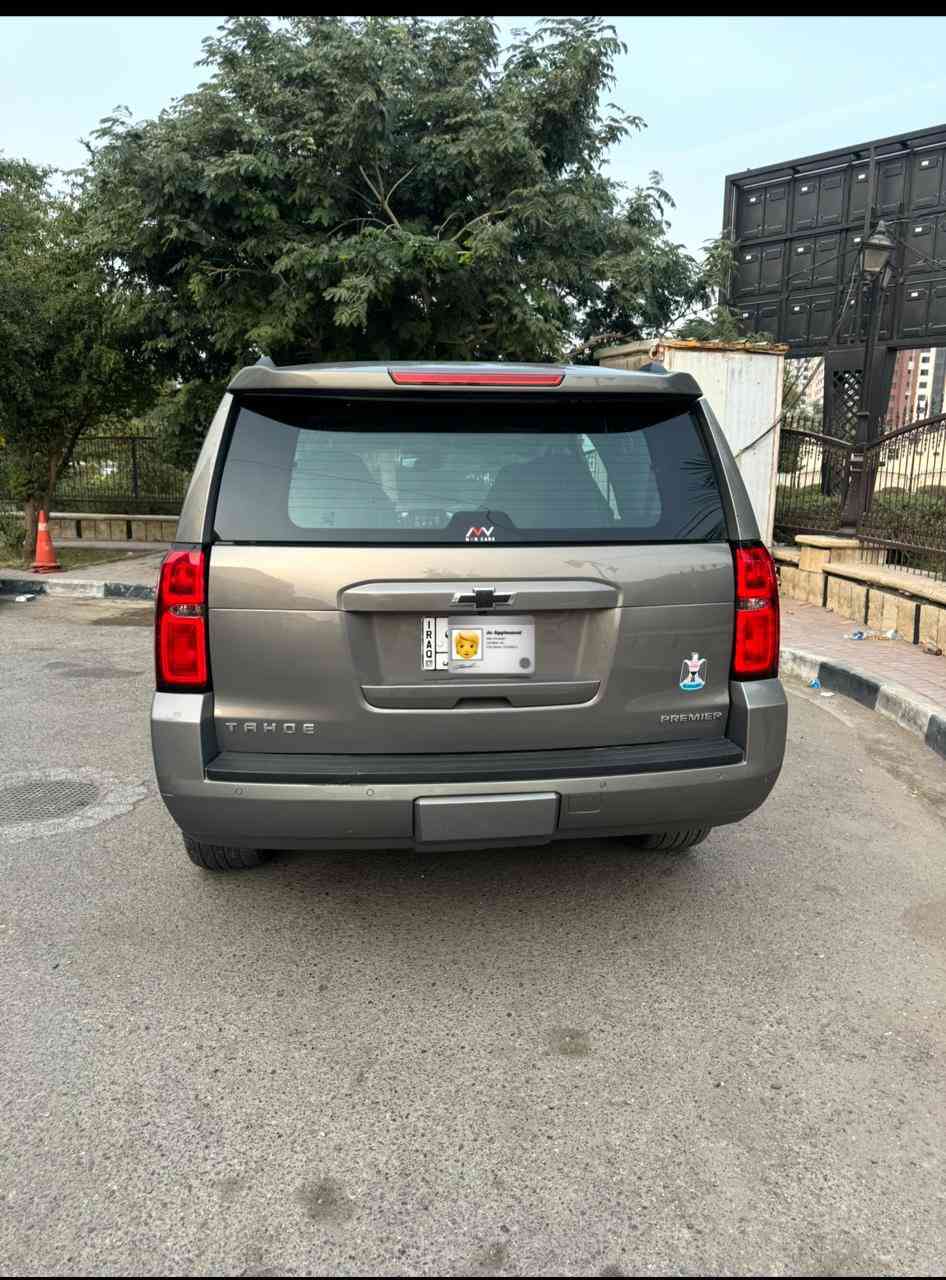 تاهو موديل 18
وارد امريكي 
حادثها بالمنشور ايرباكات كلها سليمه
فول مواصفات عدا البصمه 
ماشية 88mi
مكانها شارع فلسطين 
سعرها 32$ 
***********
