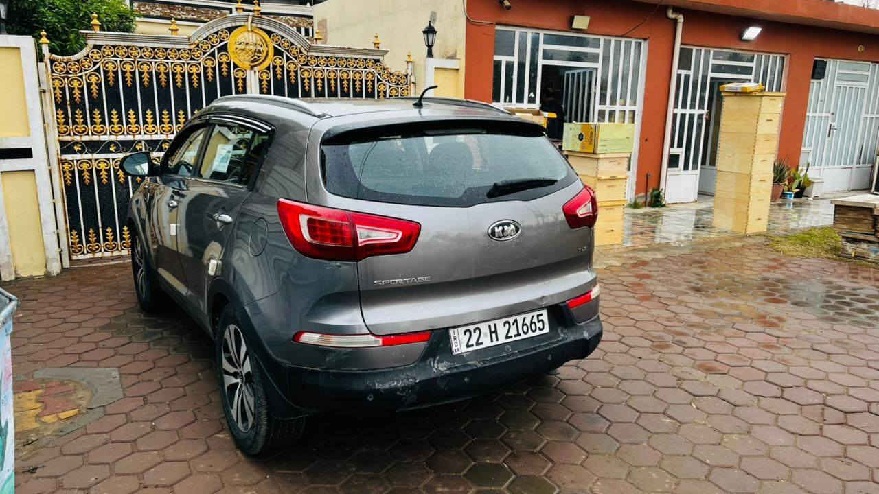 سعر بلاش
اقرأ التفاصيل كامله غير متواجدين عالفيس الشراي يتصل 
السلام عليكم ‏ *********** ‏
سبورتج موديل 2012خليجي محرك 2400 فول مواصفات كشن جلد قماره بنوراما كشن كهرباء وبعد بيهه هواي مواصفات كير محرك كفاله صدر جديد تخم تاير جديد 
سياره مناقصهه شي بأسمي تحويل ثاني يوم رقم اربيل الججديد هزه جديده مكاني بغداد المدائن قرب مجمع بسمايه السكني السونار مرفق بالمنشور بيهه قطعتين 
صبغ بدون دواخل سعر السياره بلاش وبالعافيه ع ياخذهه 
السعر 129 قفل المدائن, بابل
