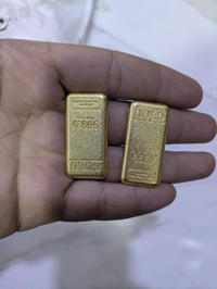 قطعتين سبائك • مكتوب ٩٩٩٫٩ • ديكور