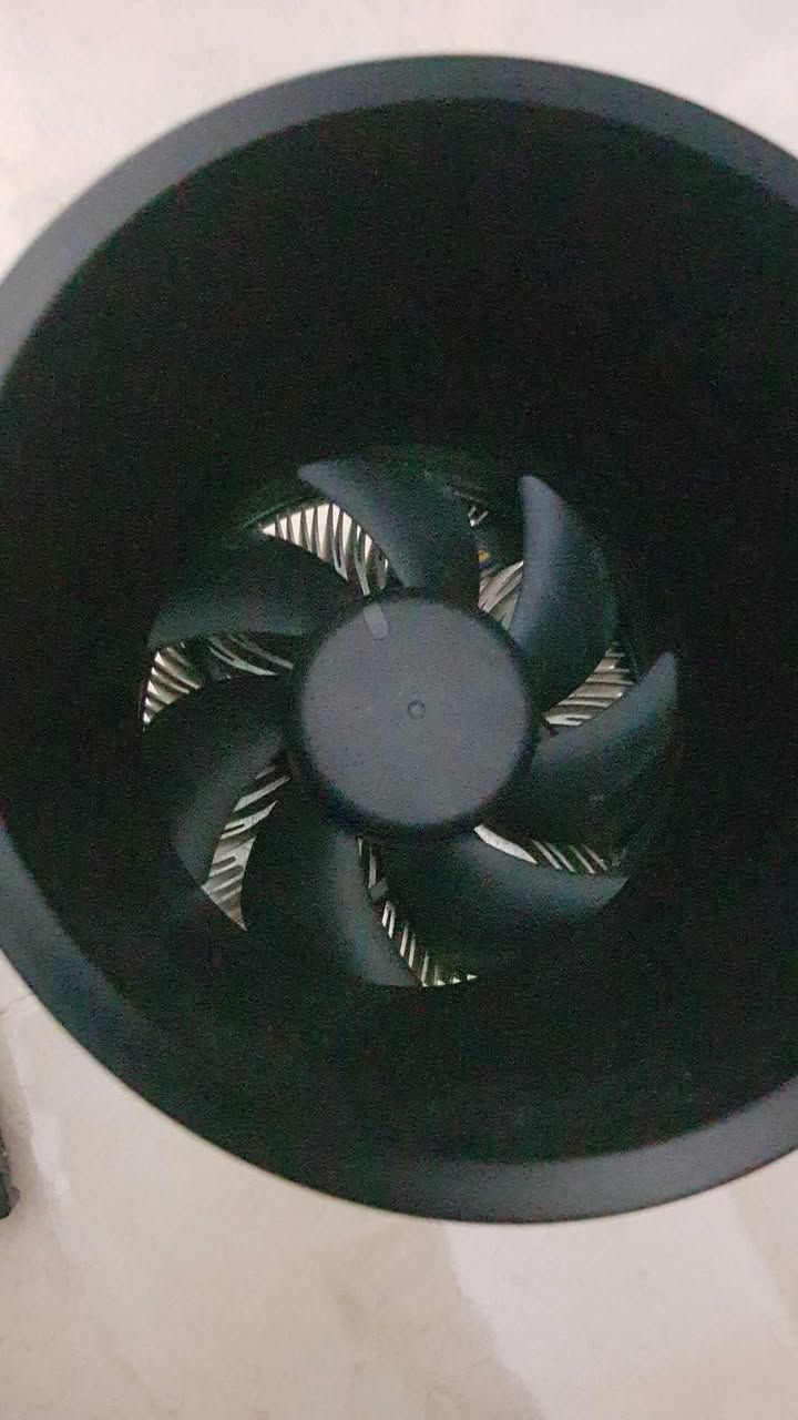 Hhd 320gb     سعر 15 ويه فان ثنينهن بغداد الامين   ***********

